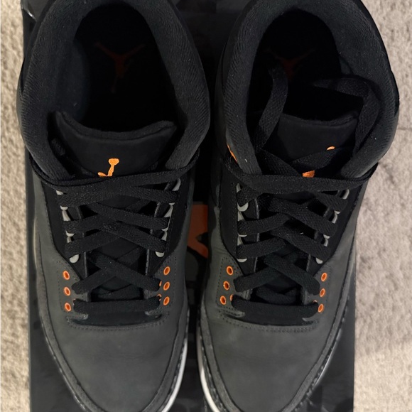 Jordan 3 Retro Fear (2023) - Picture 5 of 9